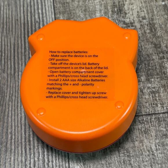 Spot It Fire & Ice Edition Family Card Game Sounds Family Game Night - Picture 2 of 4